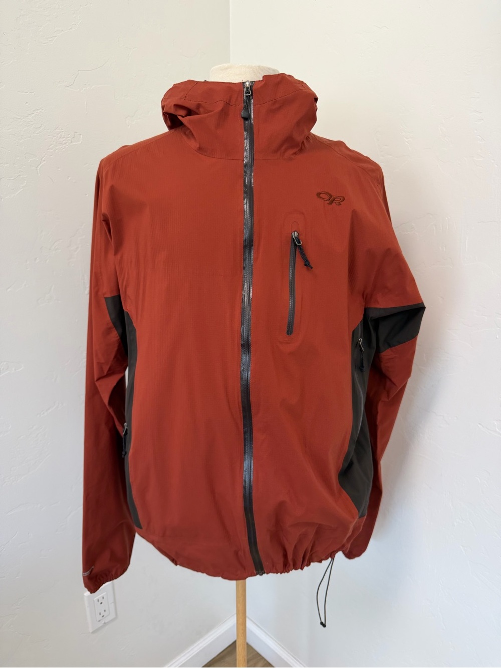 Outdoor Research Pertex Shield Hooded Men's Rust Orange Hooded Rain Shell Size X
